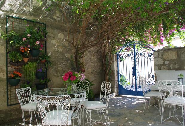 Serin Alaçatı Cafe & Butik Otel - Görsel 37