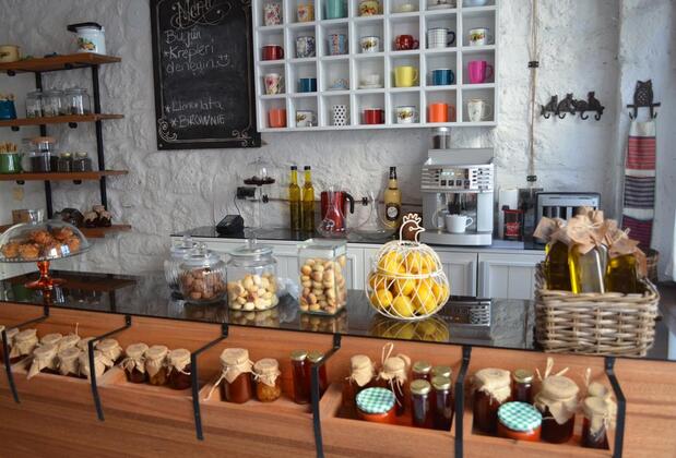 Serin Alaçatı Cafe & Butik Otel - Görsel 21