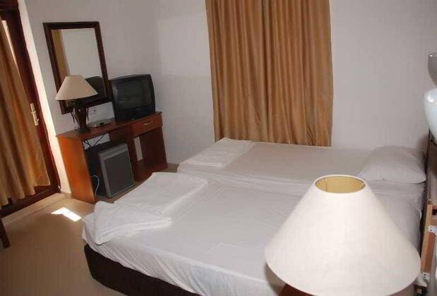 İkimiz Apart - Görsel 5