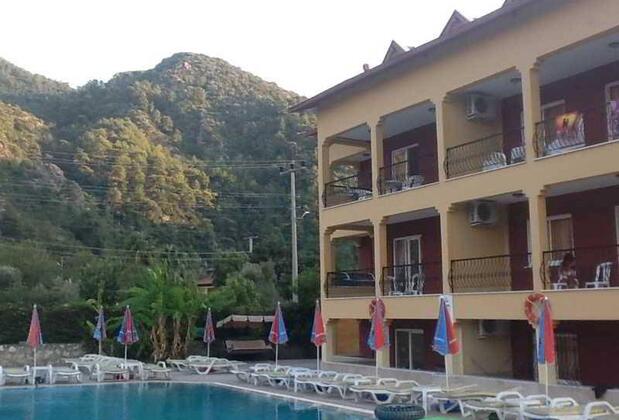 Rhodes Apartments - Görsel 4