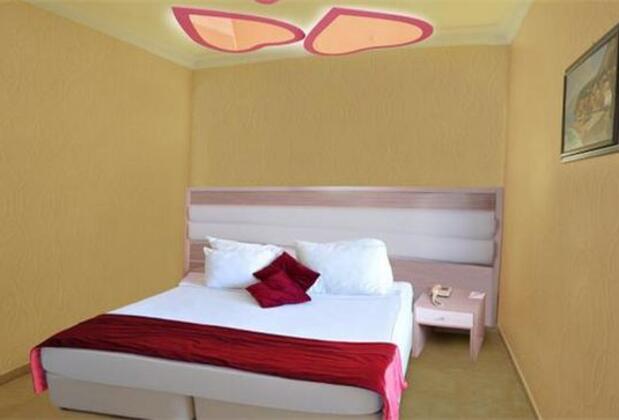 Dora Beach Turunç Hotel - Görsel 8