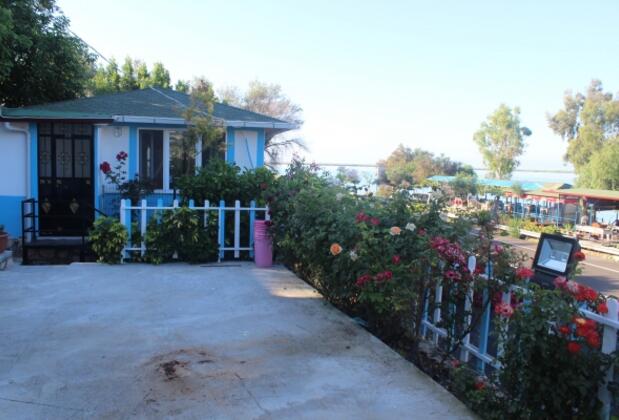 Mavi Yengeç Yüzer Köşk Restaurant ve Apart Otel - Görsel 12