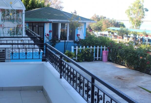 Mavi Yengeç Yüzer Köşk Restaurant ve Apart Otel - Görsel 28