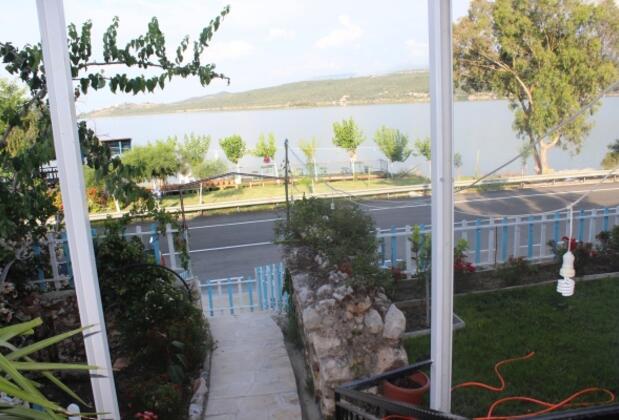 Mavi Yengeç Yüzer Köşk Restaurant ve Apart Otel - Görsel 29