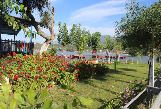 Mavi Yengeç Yüzer Köşk Restaurant ve Apart Otel - Görsel 32