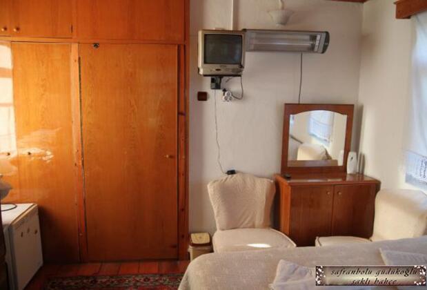 Güdükoğlu Saklı Bahçe Aile Bağ Evi - Görsel 29