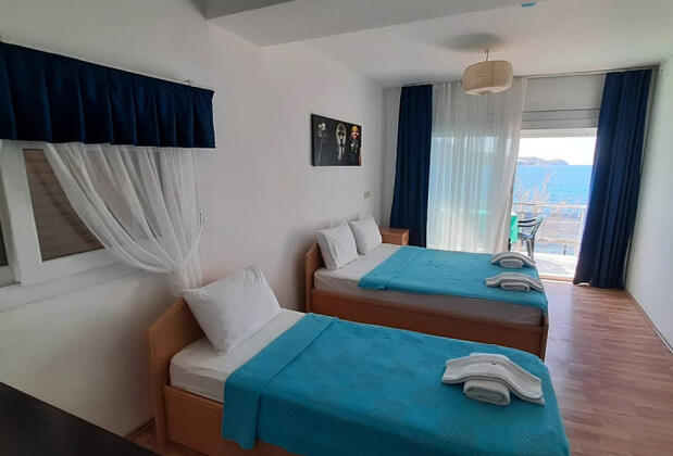 Salkım Pansiyon Karaburun - Görsel 3