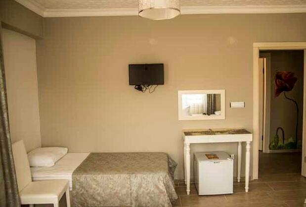 Foça Palas  - Görsel 13