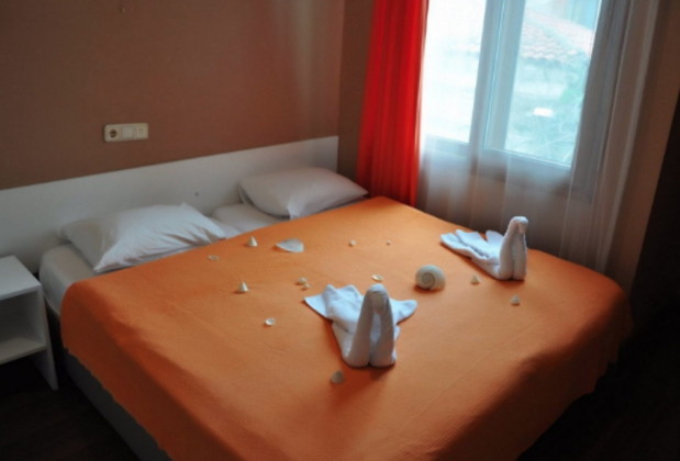 Fesleğen Otel Eski Foça - Görsel 5