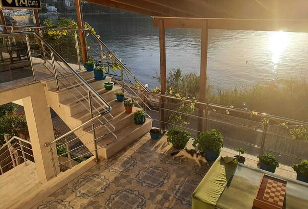 Salkım Pansiyon Karaburun - Görsel 11