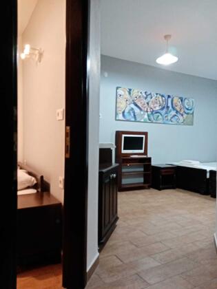 Bozcaada Zeytin Suite Pansiyon - Görsel 18