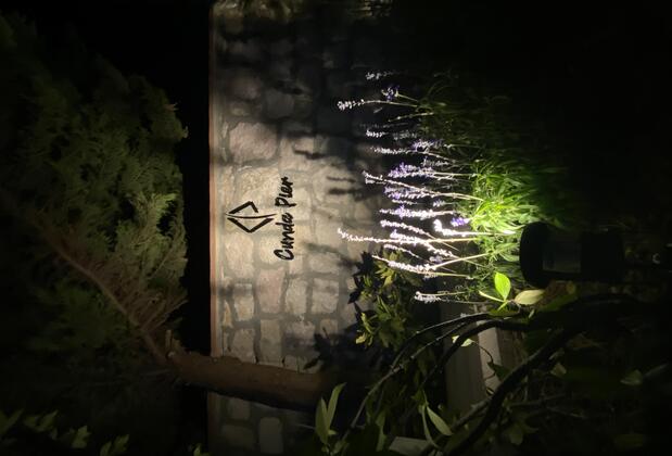  Cunda Pier +12 Adult Only - Görsel 3