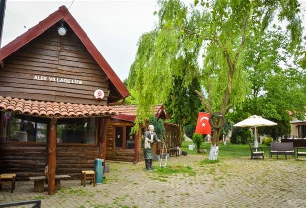 Alex Village Life - Görsel 26