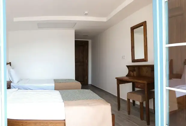 Mimas Marine Hotel - Görsel 8