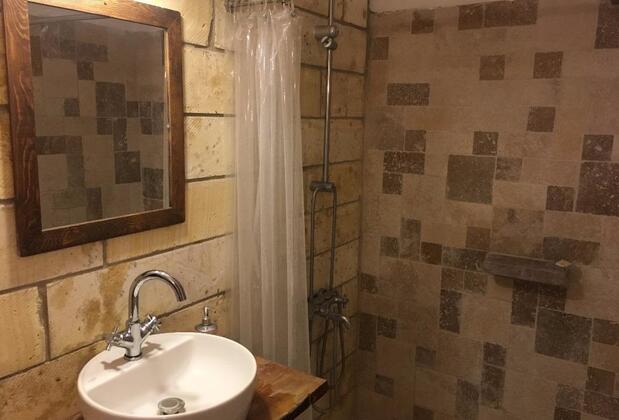 Monk Island Guesthouse Foça - Görsel 20