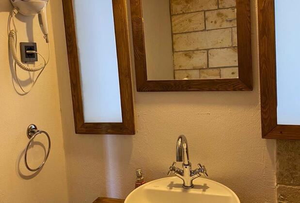 Monk Island Guesthouse Foça - Görsel 23