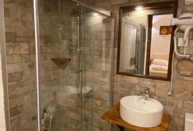 Monk Island Guesthouse Foça - Görsel 27