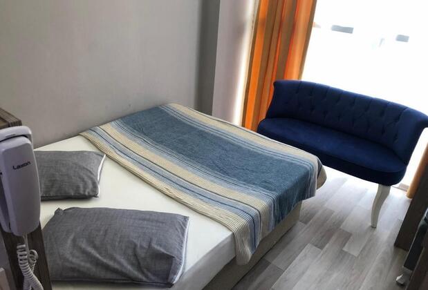 Silver Suit - Görsel 4