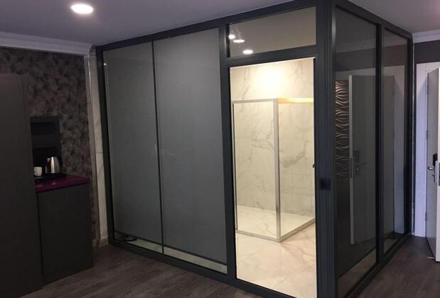 Karikatur Bi Hotel - Görsel 15