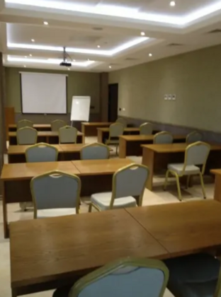 Edi's Premier Hotel - Görsel 10