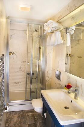 Helen Hotel - Görsel 20