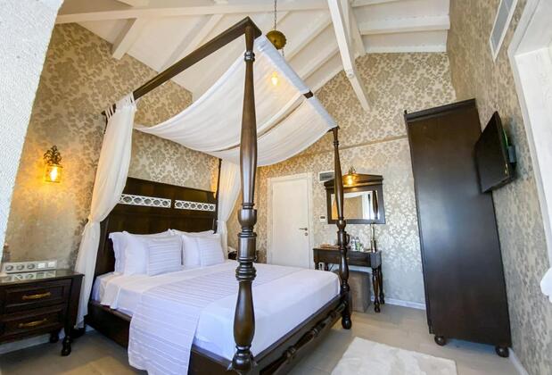 Provence Mansion Alaçatı - Görsel 13