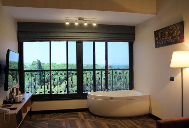 Royal Çeşme Hotel - Görsel 16