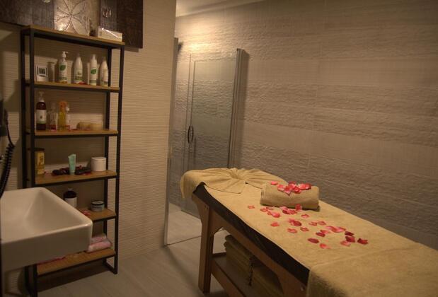 Royal Çeşme Hotel - Görsel 42