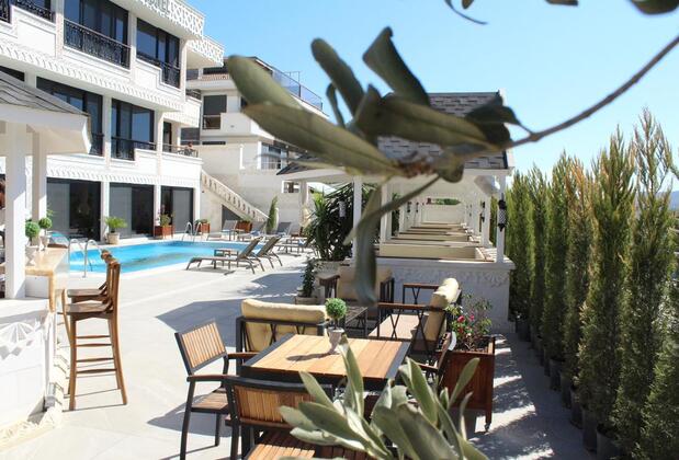 Royal Çeşme Hotel - Görsel 2