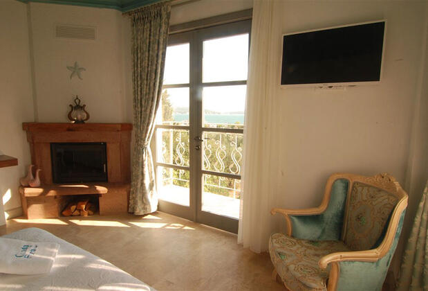 Cunda Fora Otel - Görsel 13