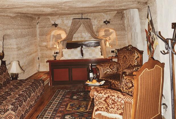 Emily's Cave House - Görsel 4