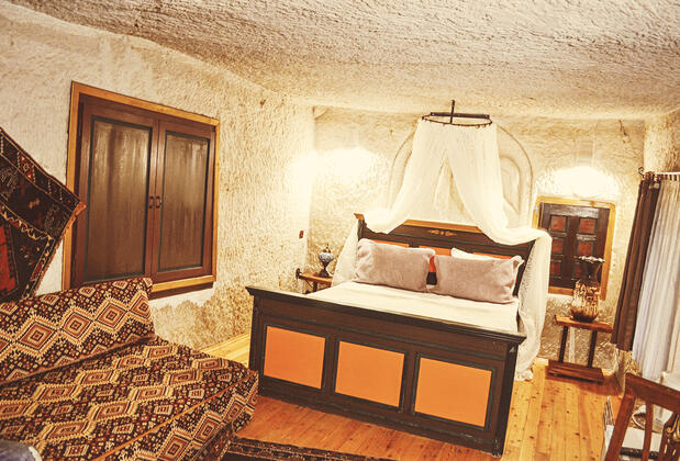 Emily's Cave House - Görsel 6