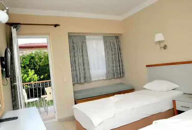 The Blue Lagoon Deluxe Hotel - Görsel 10