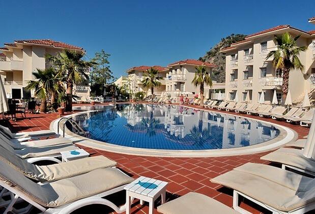 The Blue Lagoon Deluxe Hotel - Görsel 13