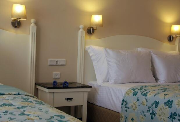 The Blue Lagoon Deluxe Hotel - Görsel 9