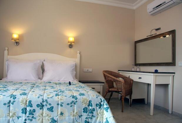 The Blue Lagoon Deluxe Hotel - Görsel 6