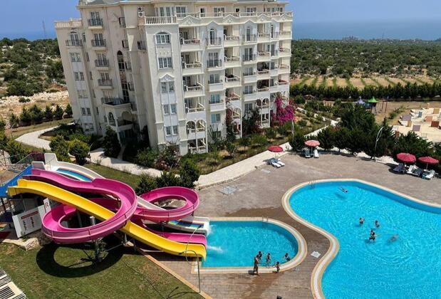 Watercastle Suits - Görsel 19