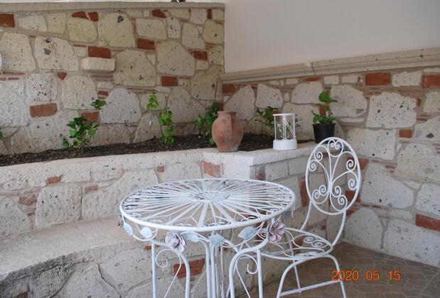 The White Alaçatı Otel & Restoran - Görsel 13