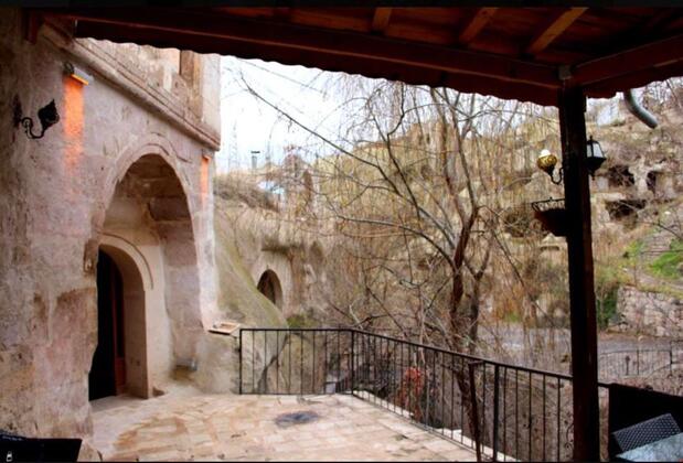 Carved cave house - Görsel 5