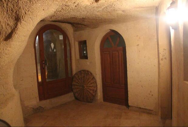 Carved cave house - Görsel 3