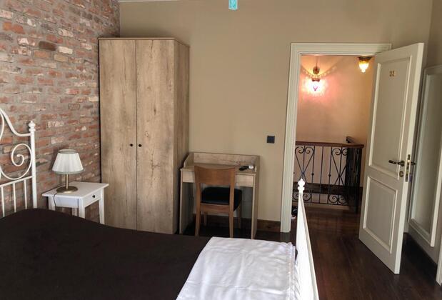 Avlulu Konak Ayvalık - Görsel 3