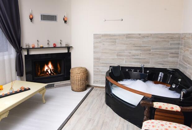 Kekik Alaçatı Otel Mayko - Görsel 17