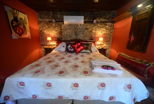 Demeter Rose Stonehouse Pansion Antalya - Görsel 7