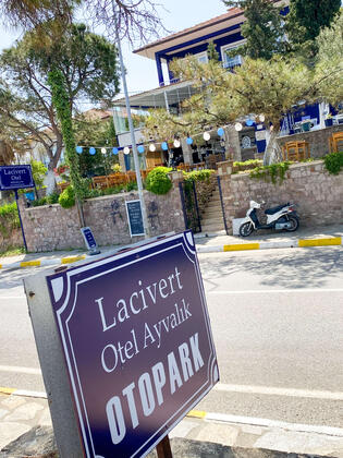 Lacivert Otel Ayvalık - Görsel 24