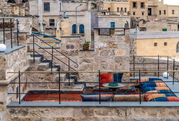 Peristyle Cave Cappadocia - Görsel 3