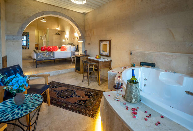 Peristyle Cave Cappadocia - Görsel 22