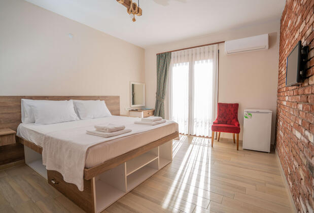  Ferahi Evler Cunda Otel - Görsel 13