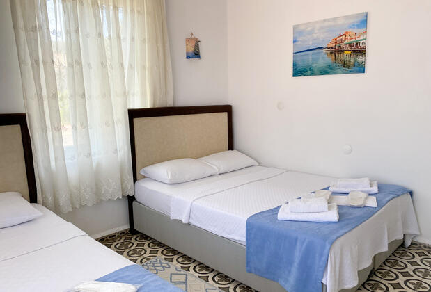 Lacivert Otel Ayvalık - Görsel 9