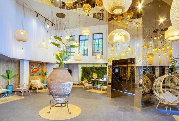 Very Chic Hotel - Görsel 46