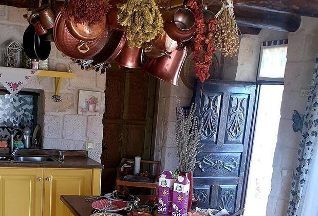 Sinasos Palace Cave Hotel - Görsel 4